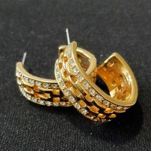 Earrings gold tone rhinestone vintage